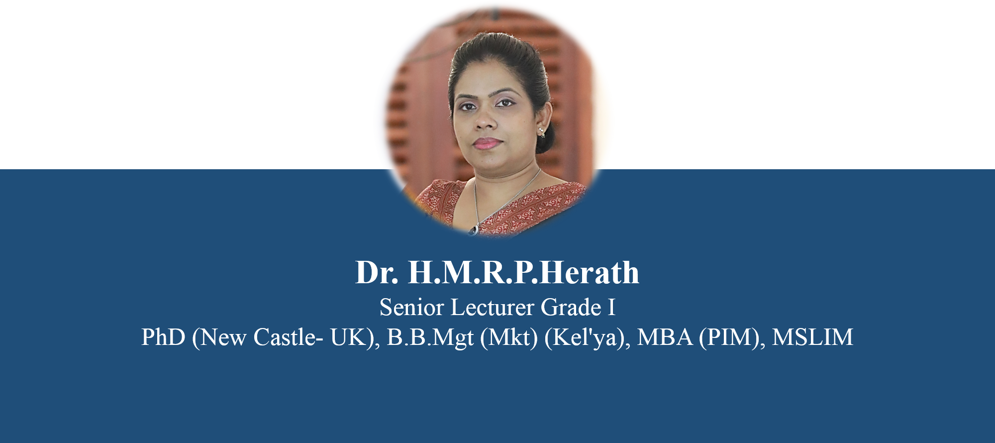 Renu-miss - Girl (2000x890), Png Download