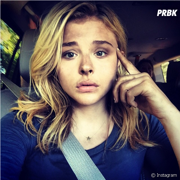 Parabéns, Chloë Moretz - Chloe Grace Moretz Necklace (950x596), Png Download