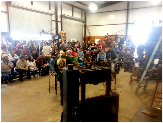 Picture - Crowd (641x481), Png Download