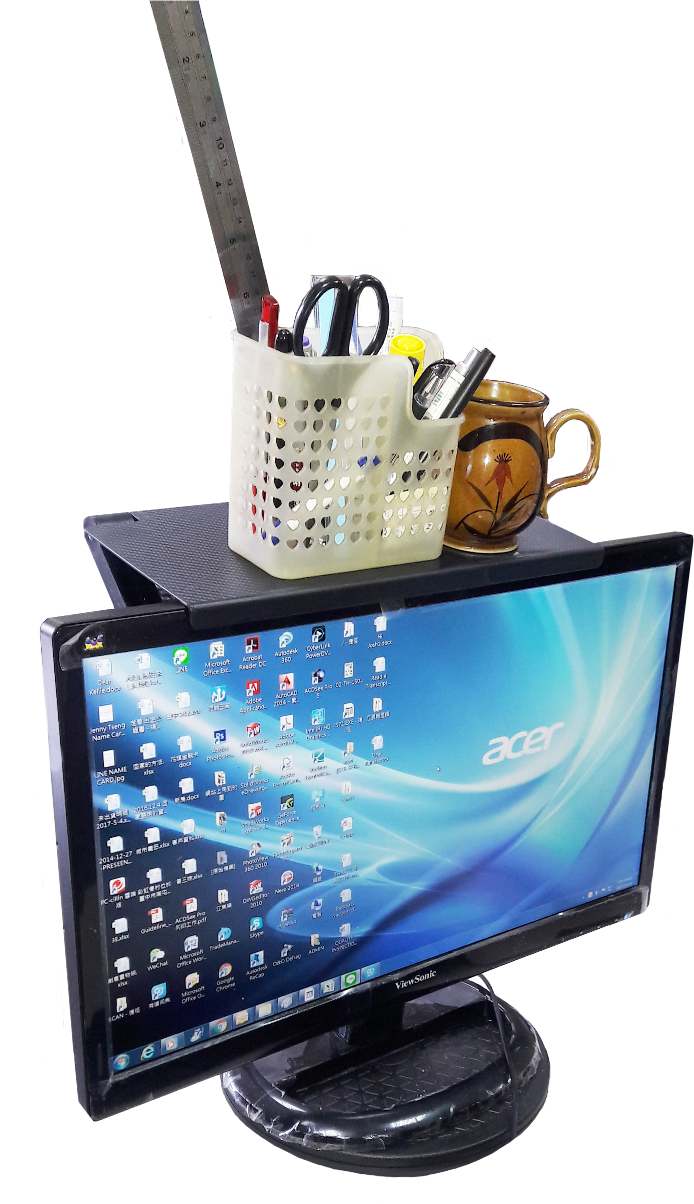 Screen Top Shelf At Computer - Led-backlit Lcd Display (1520x2396), Png Download