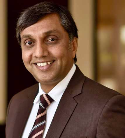 Herbert In His New Role Manages The Operations Of Hilton - Businessperson (870x470), Png Download