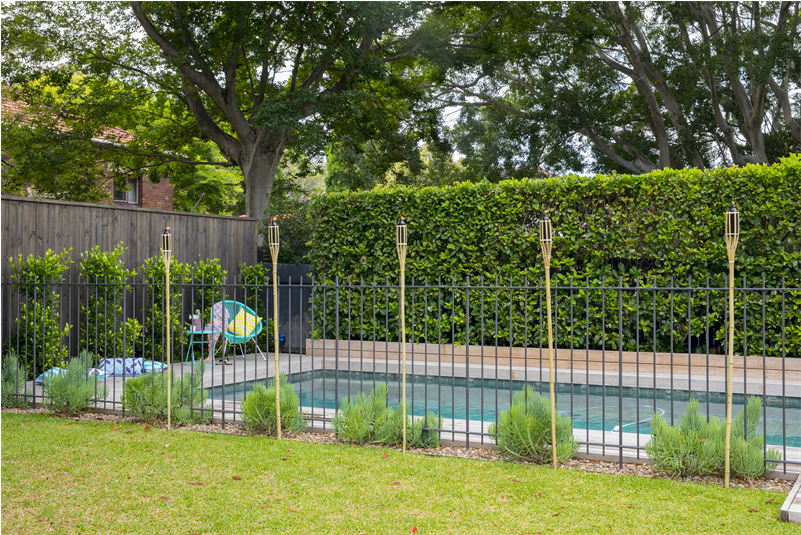 Waxworks 180cm Bamboo Torch - Fence (800x800), Png Download