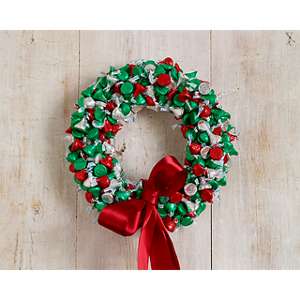 Kisses Wreath - Christmas Candy Toy Craft (300x300), Png Download