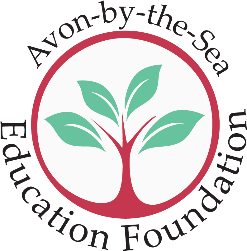 Seniors Receive Aef Scholarships - Telangana Panchayat Raj Department (945x973), Png Download