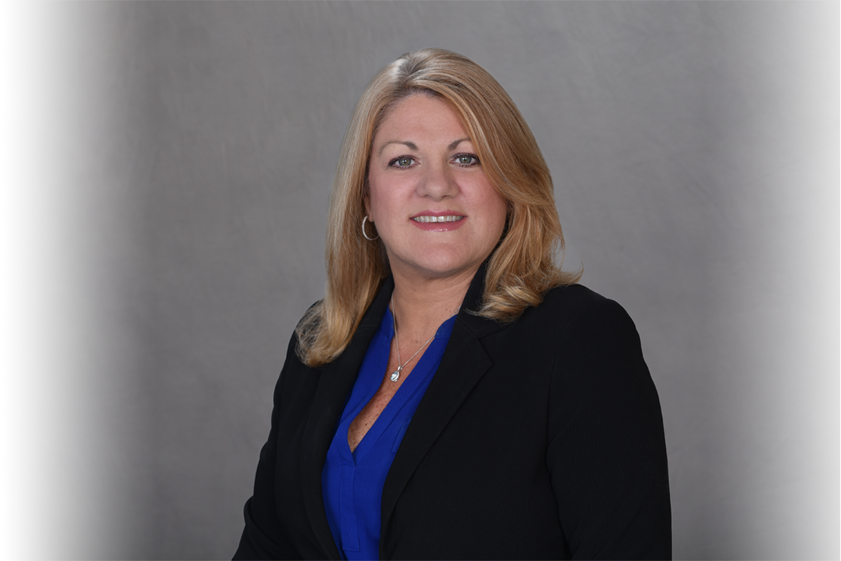 Share This - Businessperson (1218x812), Png Download