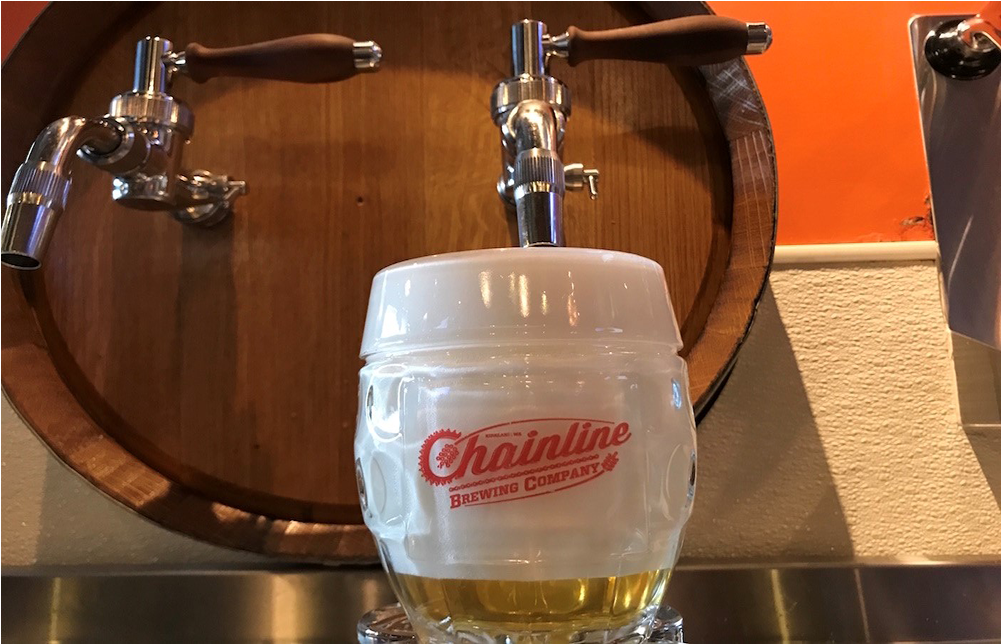 One Of The Various Different "czech Pours" - Beer (1408x643), Png Download