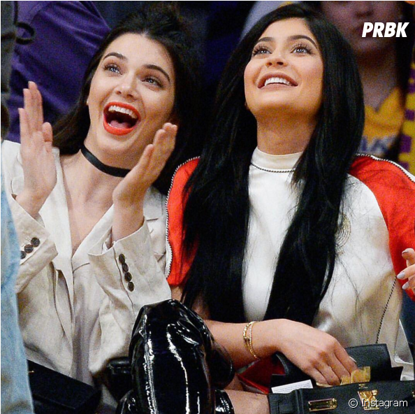 Kendall E Kylie Jenner Também Saem Juntas Para Se Divertir - Kendall Jenner (950x591), Png Download
