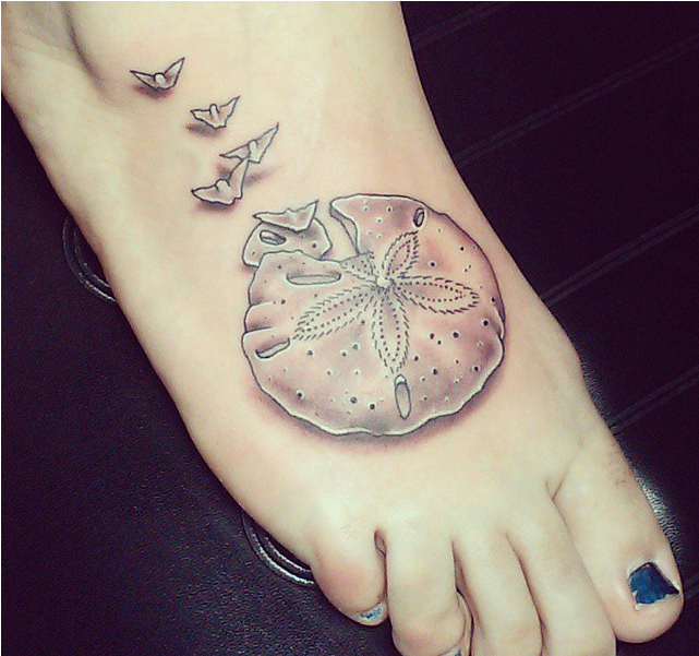 Sand Dollar Foot Tattoo (800x600), Png Download