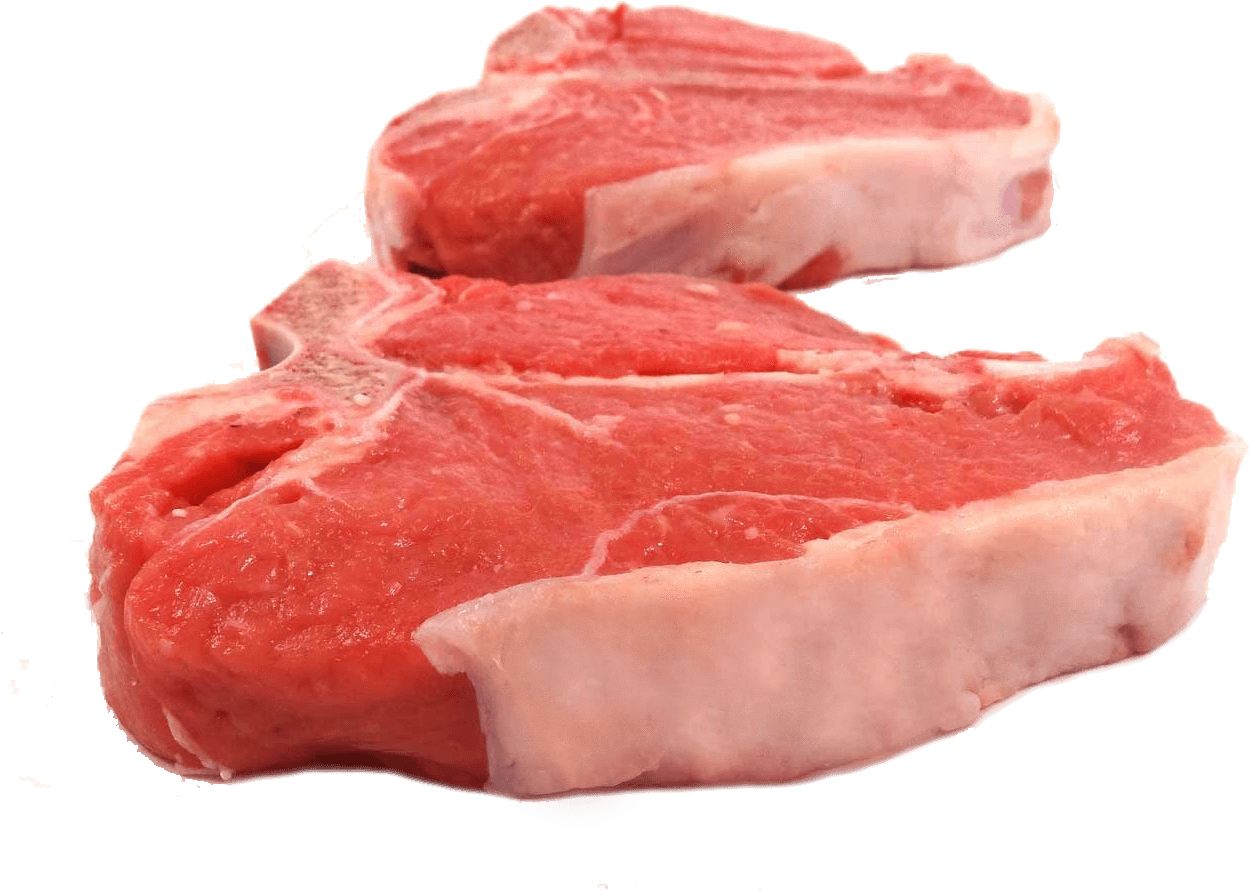 Мясо на белом фоне. Свинина охлажденная. Мясо свинины на белом фоне.