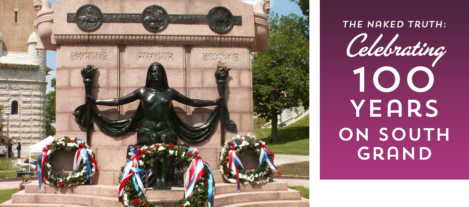 The Compton Hill Water Tower Is One Of Only Seven Surviving - Palace (940x415), Png Download