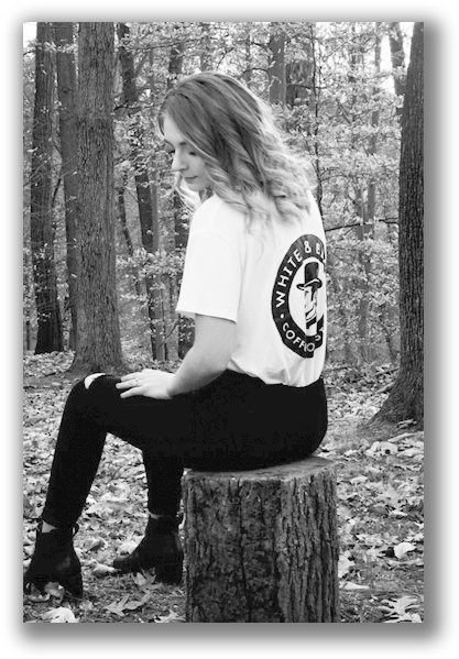 T-shirt - Sitting (500x625), Png Download