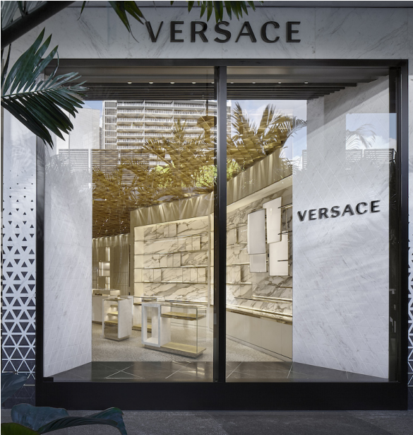 For The First Time To Be Seen In A Versace Boutique, - Versace Shop Interior Design (1140x614), Png Download