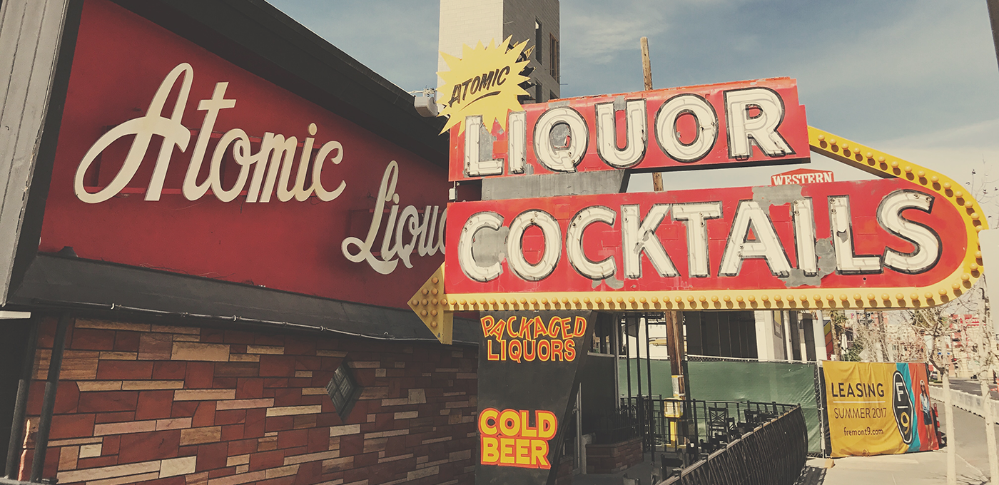 Atomic Liquors, The Oldest Freestanding Bar In Las - Atomic Bar Vegas (1400x680), Png Download