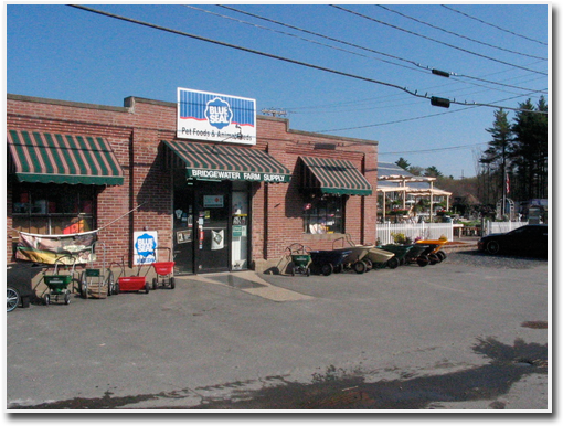 Photo Of Bridgewater Farm Supply Store Front - Street (980x450), Png Download