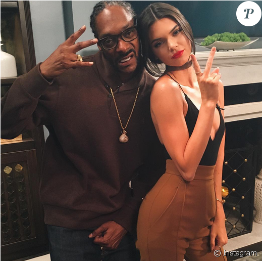 Kendall Jenner Et Snoop Dogg Lors De La Première De - Kendall Jenner Snoop Dogg (675x515), Png Download