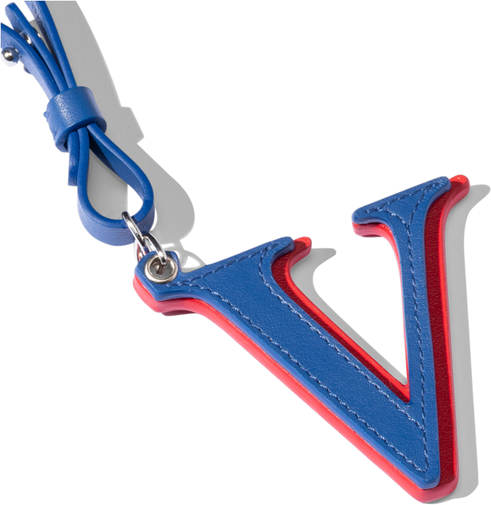 Charm "letter V" - Pendant (900x900), Png Download