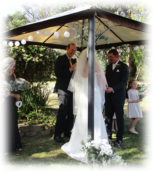 Joking With Bride And Groom - Joke (539x597), Png Download
