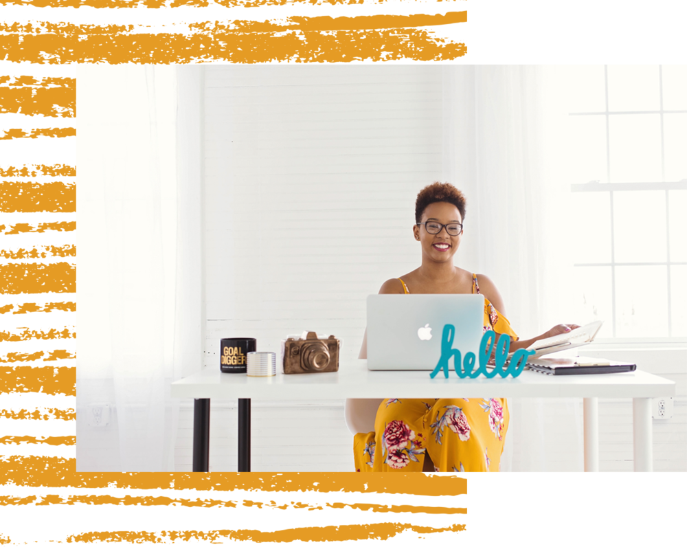 Chanel At Desk - Leisure (1000x796), Png Download