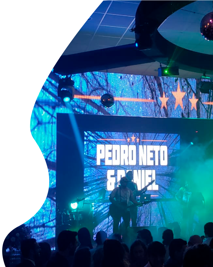 0m Banner Corp 26 Nov 2018 - Rock Concert (852x895), Png Download