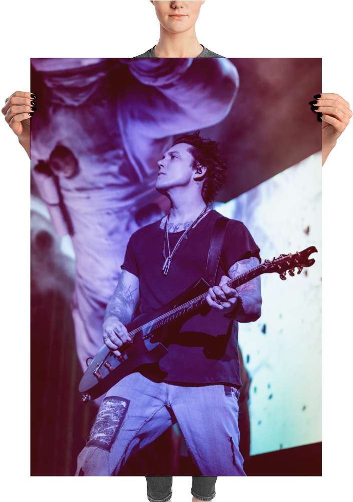 Synyster Gates Spaceman - Air Gun (1000x1000), Png Download