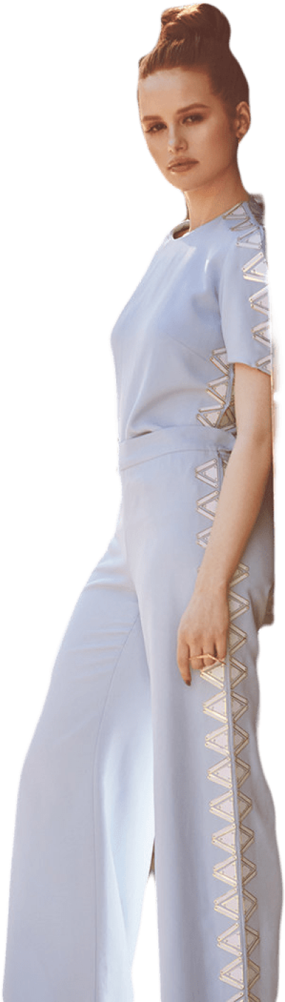 Madelaine Petsch - Madelaine Petsch Png (400x1406), Png Download