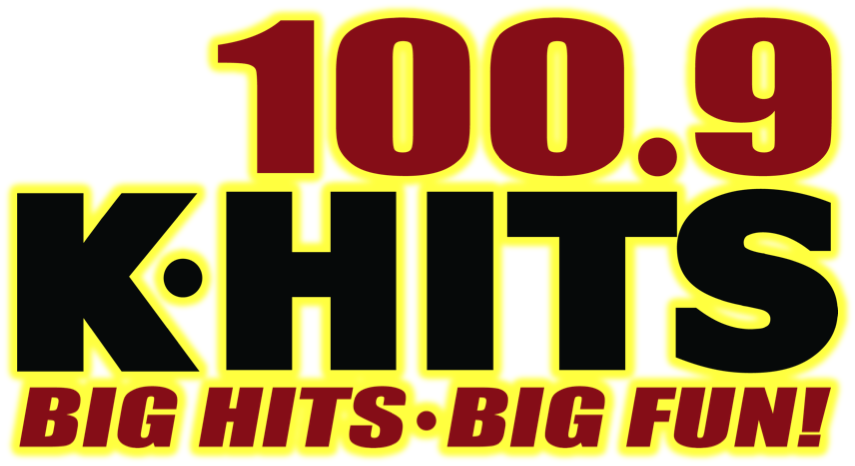 Toys 'r' Us To Auction Iconic Mascot Geoffrey The Giraffe - Poster (855x466), Png Download