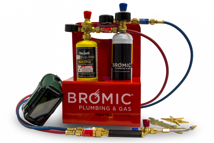 Bromic 1811167 (700x467), Png Download