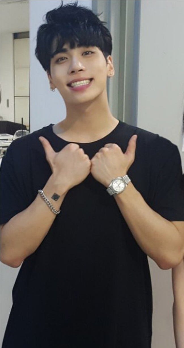 Jonghyun Smile Icons (922x1222), Png Download