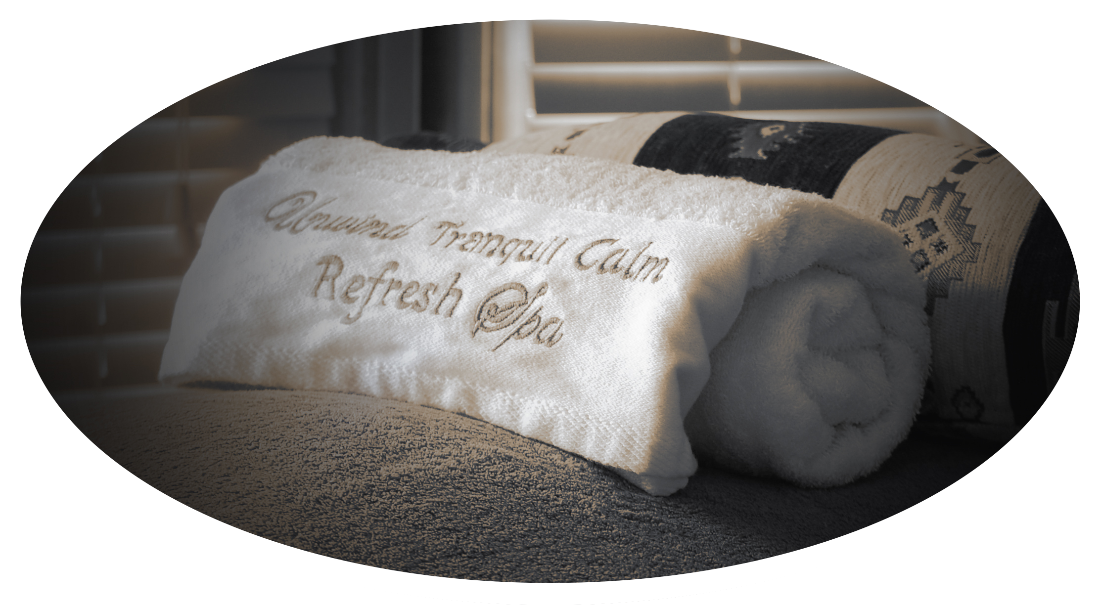 Indian Head Massage - Cushion (2226x1224), Png Download