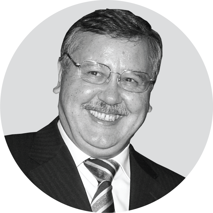 Anatoliy Hrytsenko Former Army Colonel And Former Defence - Elder (834x834), Png Download