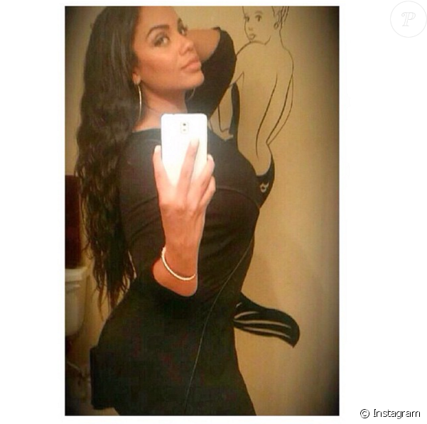 Kristin Douglas, La Cousine De Beyoncé Qui Fait Le - Mirror (950x596), Png Download