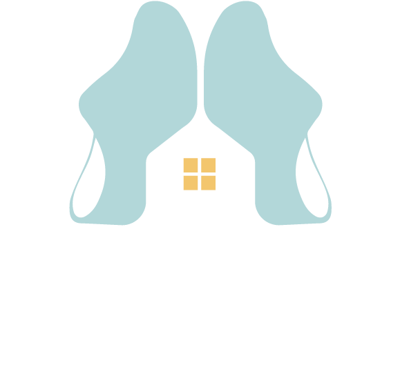 Little Clogs Holidays Logo - Graphic Design (658x658), Png Download