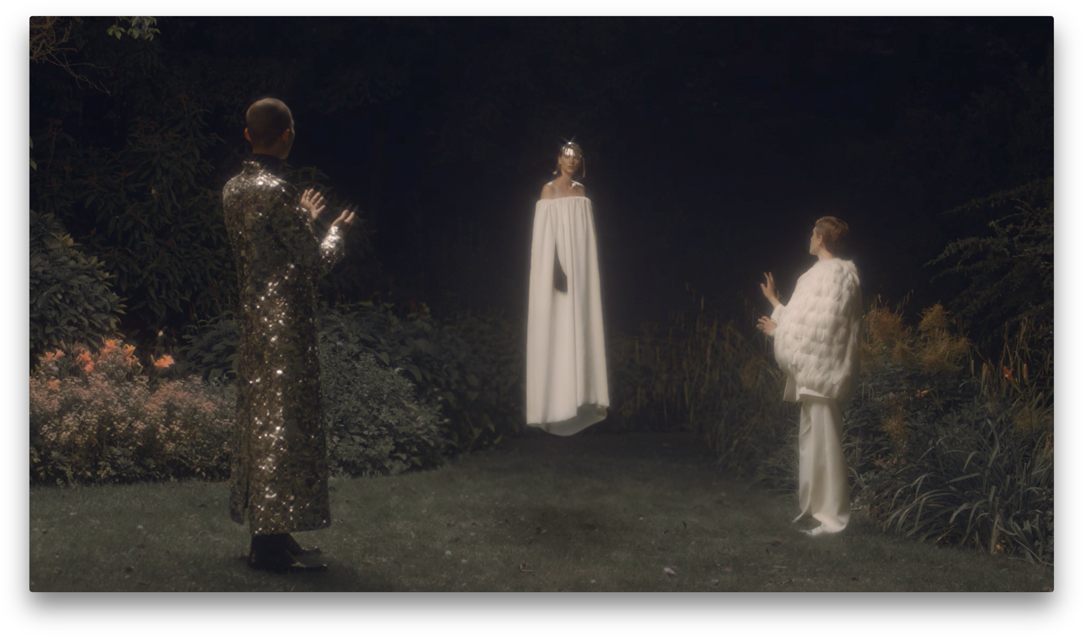 Carlota Guerrero Givenchy Haute Couture Fw18 - Night (3584x2114), Png Download