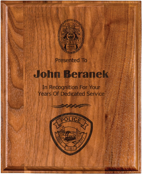 Finish Plaques, We Keep A Huge Selection Of These Solid - Engraved Walnut Plaque (560x675), Png Download