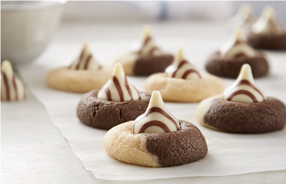 Hershey's Kisses Marbled Blossom Cookies - The Hershey Company (570x570), Png Download