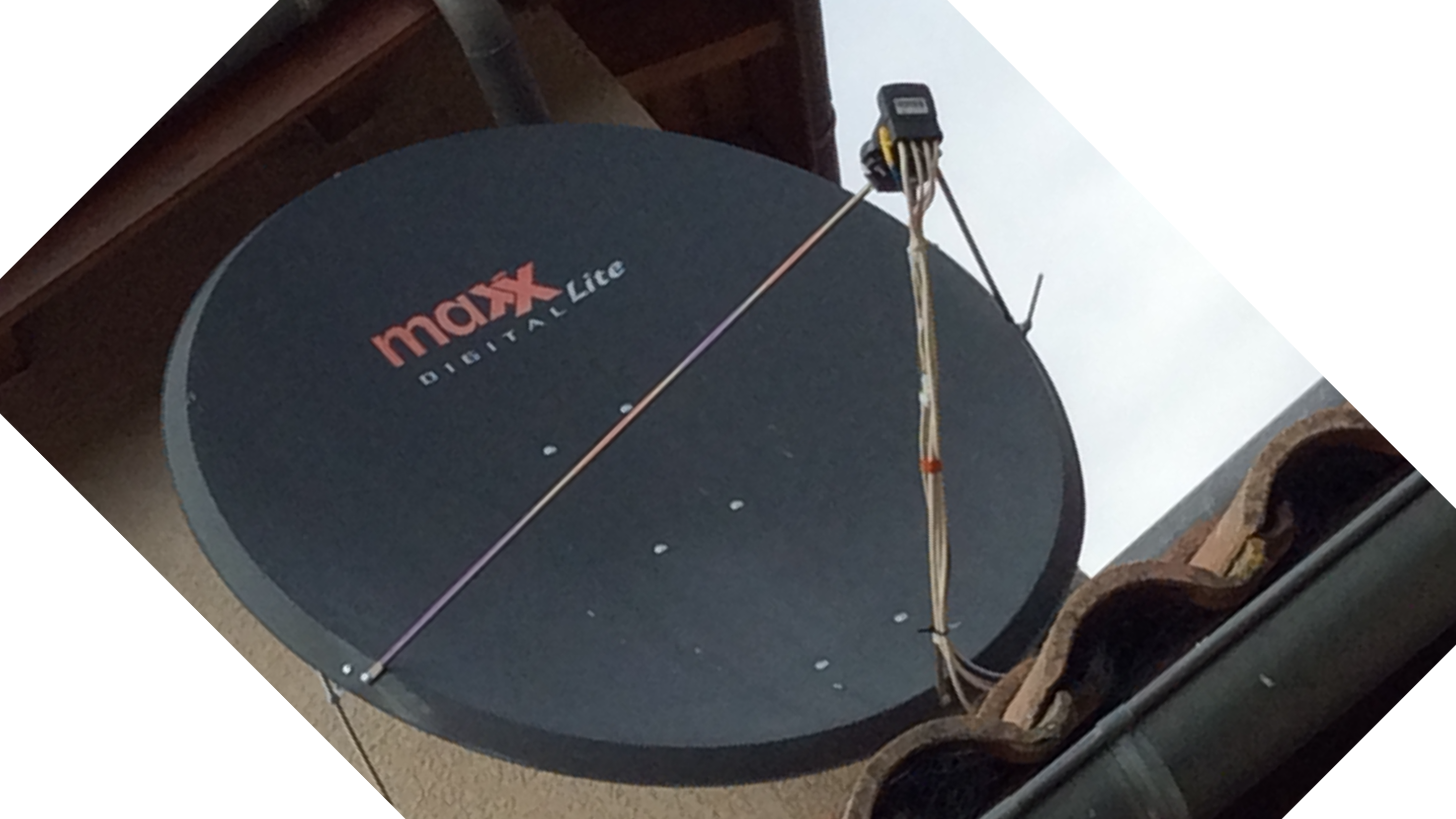 Satellite Dish - Television Antenna (2930x1648), Png Download