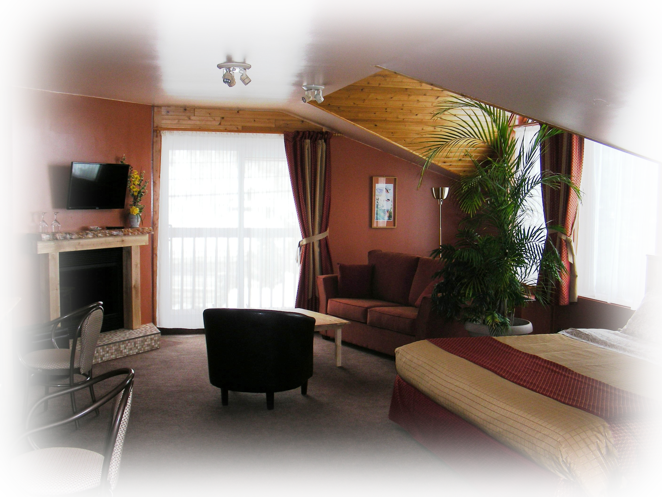 Living Room Area With A Sofa Bed For 2, Table, Refrigerator, - Interior Design (2816x2112), Png Download