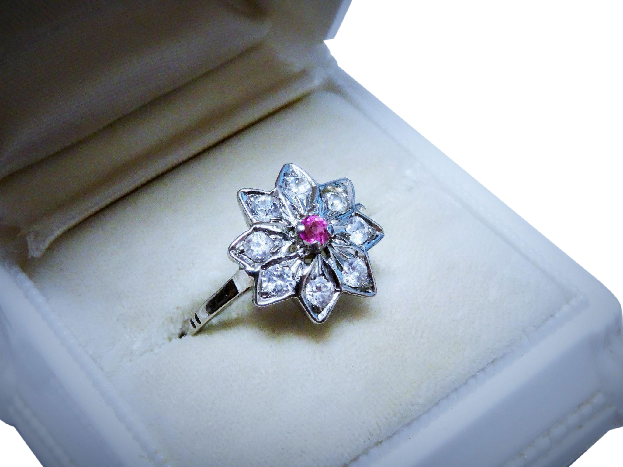 Ruby Quartz 19k White Gold Snowflake Ring Vintage Pretty - Engagement Ring (2048x2048), Png Download