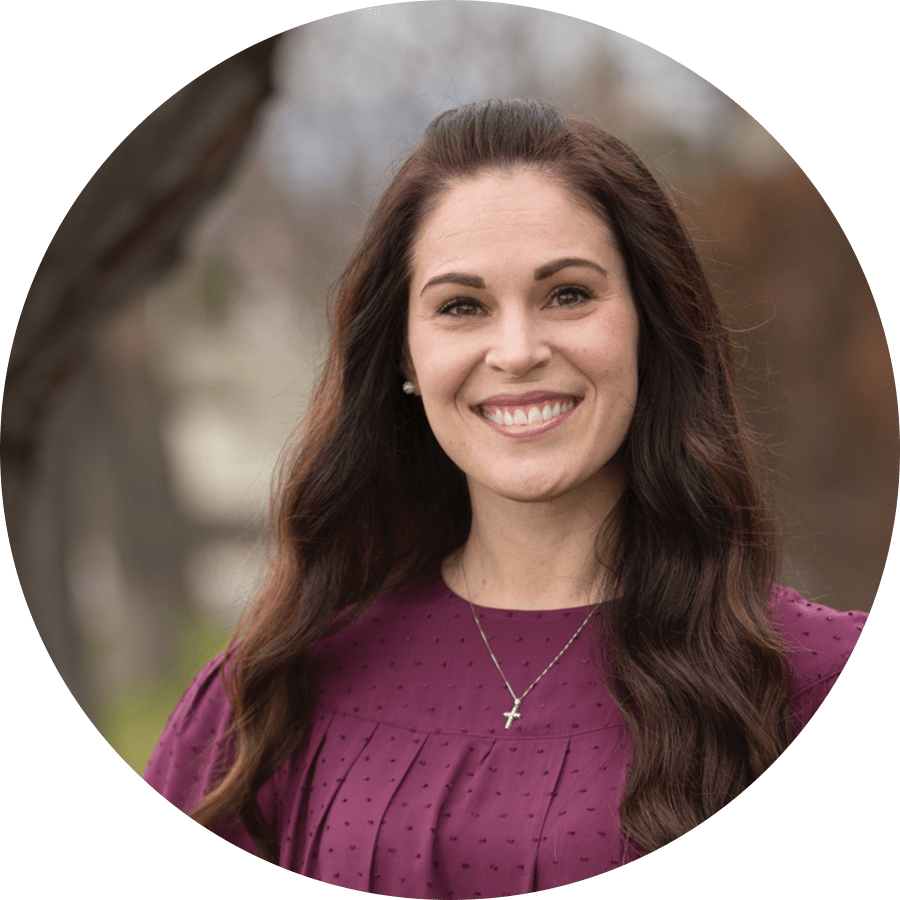 катрина брукс. несколько девушек. Circle girl. Testimonial. Circle profile picture.