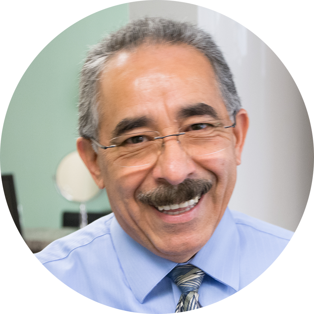 Alberto At Family Tree Optometric - Gentleman (1000x1000), Png Download