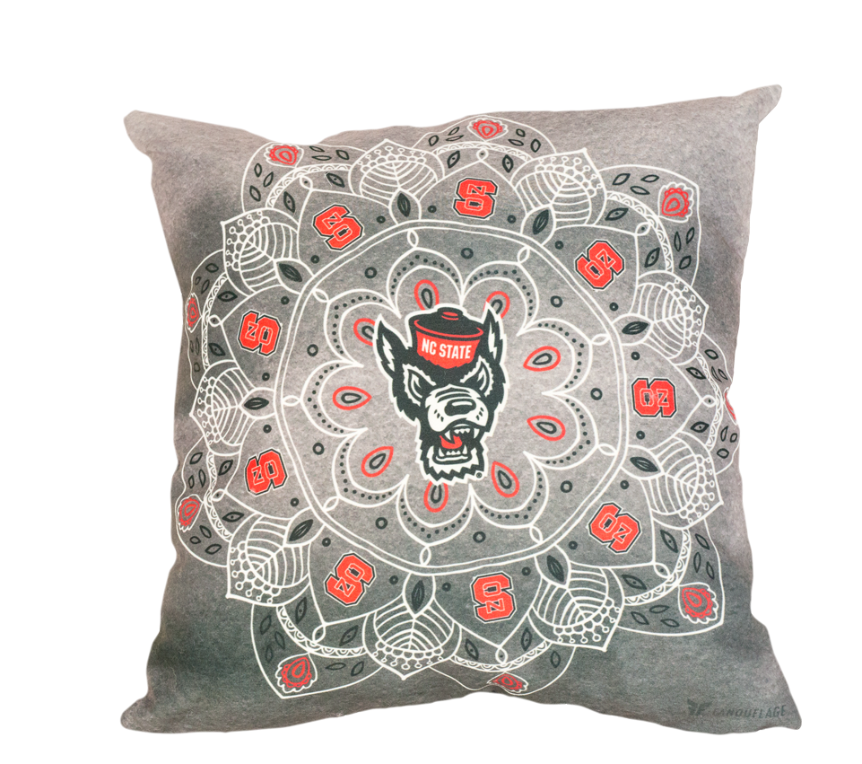 Nc State Wolf Pack Indoor Outdoor Pillow Medallion - Cushion (1000x912), Png Download