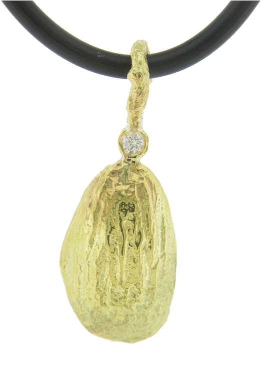 Almond Pendant With Diamond, Rubber And 18-k Yellow - Locket (800x800), Png Download
