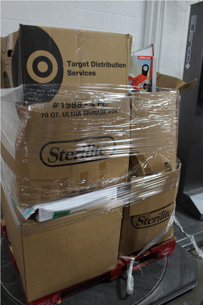 Pallet 261 Pcs Action Figures, Dolls, Pretend & Dress-up, - Sterilite (1000x1000), Png Download