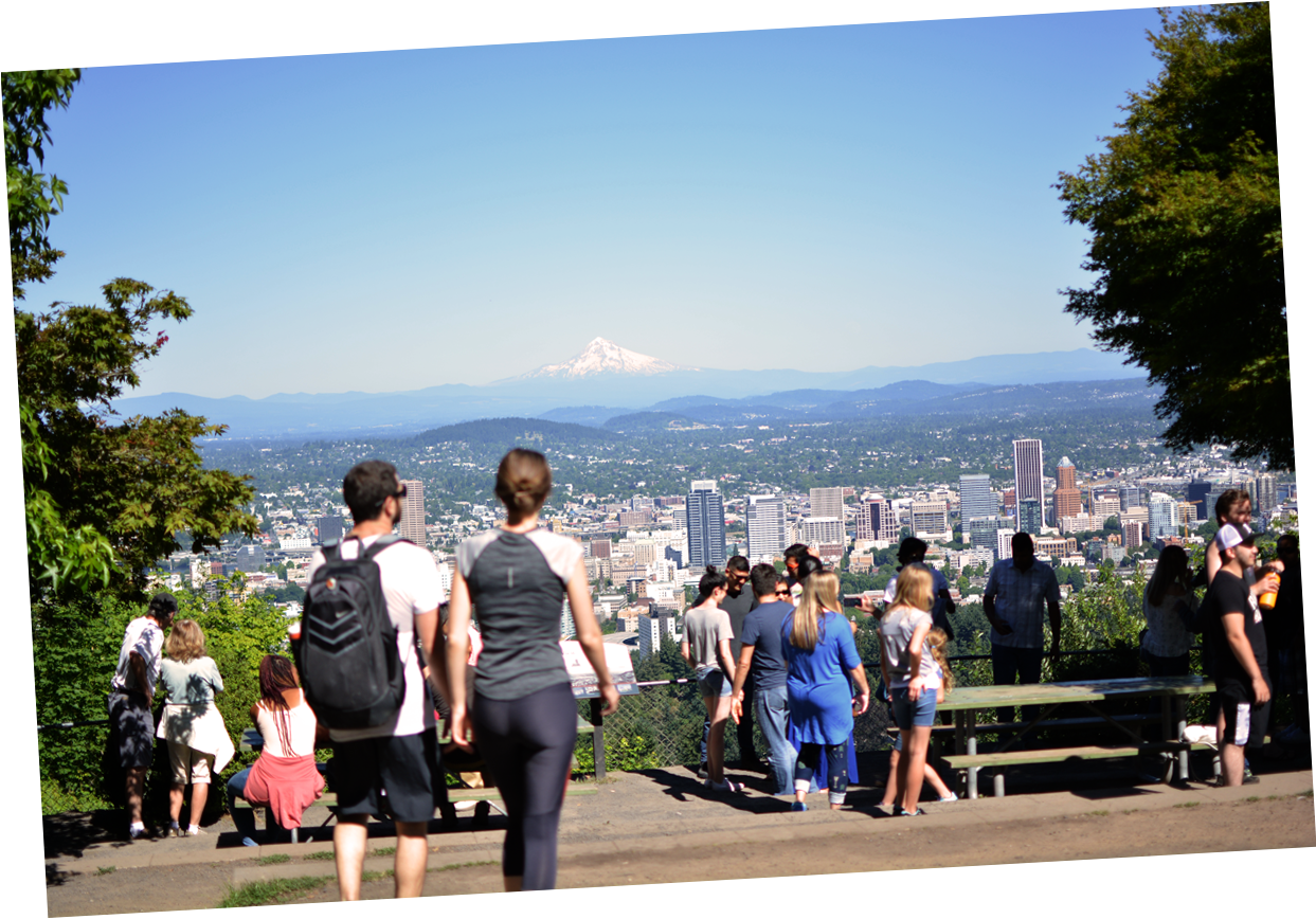 Visitors Enjoying Pittock Mansion's View Of Mount Hood - Pittock Mansion Viewpoint (1245x879), Png Download