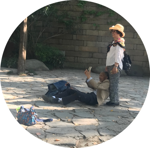 I End Up People Watching Instead Of Garden Gazing, - Girl (579x571), Png Download