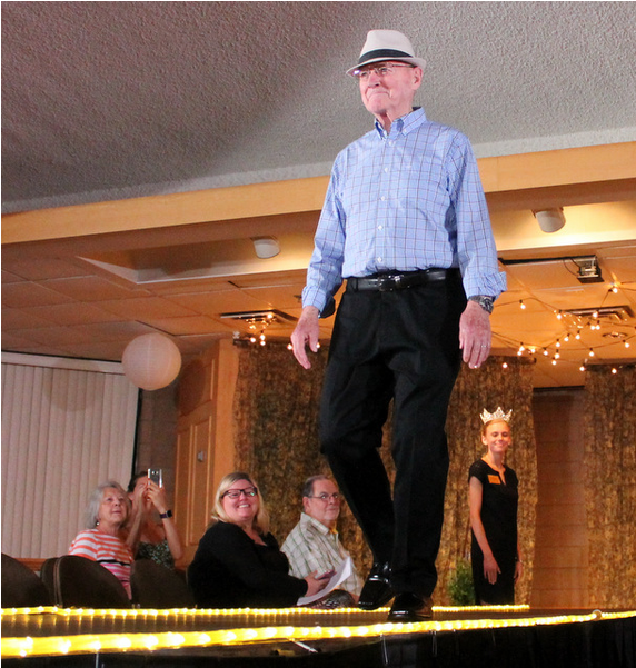 Penneys Dresses Transparent Background - Standing (1000x600), Png Download